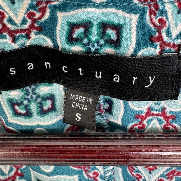 Sanctuary Printed V Neck Button Up Sleeveless Blouse Blue Small - Picture 10 of 13